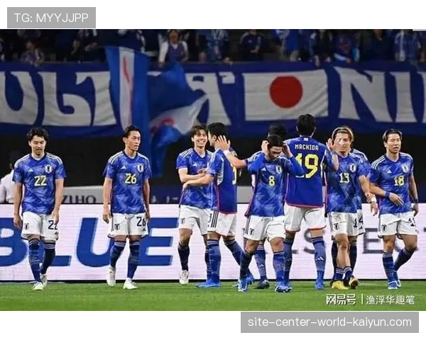 日本队佐藤龙之介首轮独造四球,展现中场核心价值