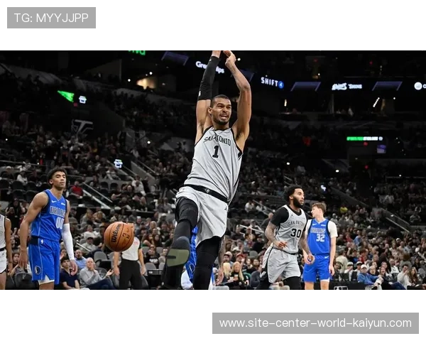 卡斯尔40分12板12助 创马刺队史40+三双最年轻纪录