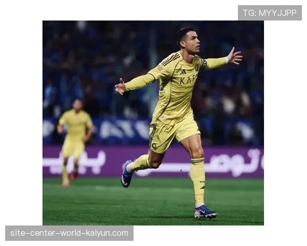 C罗腿筋轻伤缺席热身赛 马丁内斯明确中锋备选方案